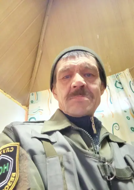 Юрий из Екатеринбурга, ищу на сайте знакомства без обязательств