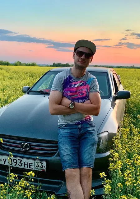 Илья из Владимира, ищу на сайте знакомства на одну ночь