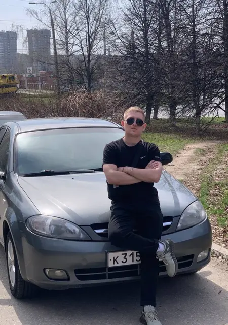 Денис из Москвы, мне 20, познакомлюсь без обязательств