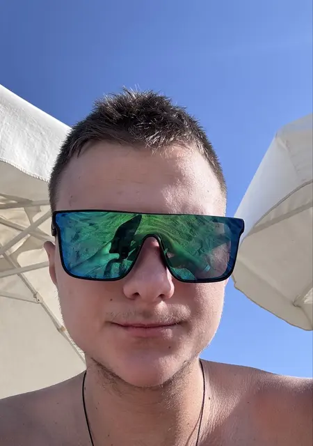 Егор из Челябинска, ищу на сайте знакомства без обязательств