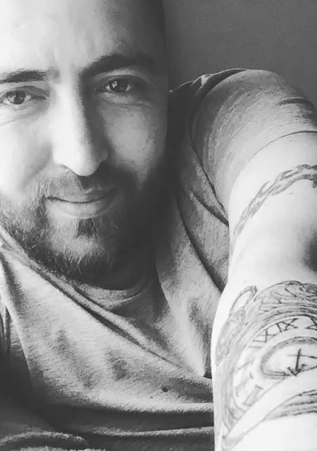 Я Behlul, 37, из Москвы, ищу знакомства на одну ночь