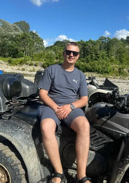 Я Данил, 26, из Барнаула, ищу знакомства без обязательств