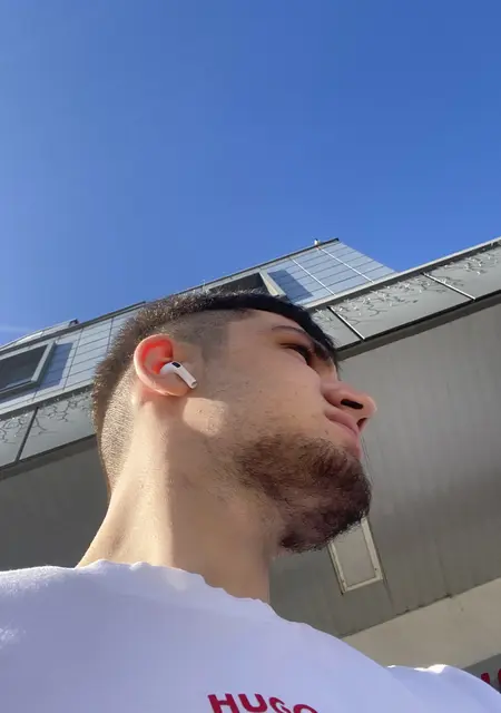 Артур из Зеленограда, ищу на сайте знакомства на одну ночь