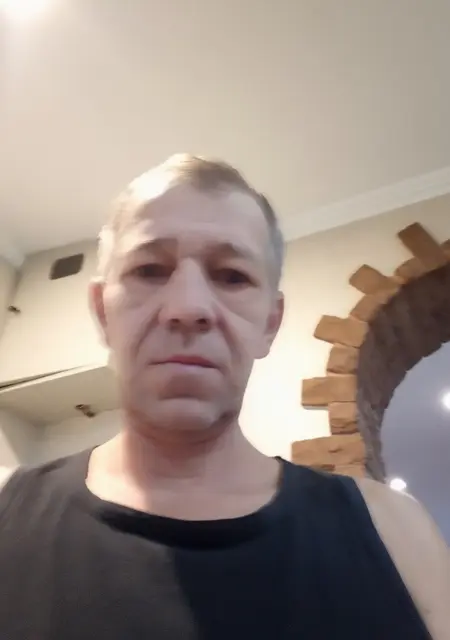 Я Слава, 52, знакомлюсь для приятного времяпровождения в Пензе