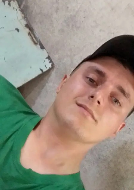 Артем из Бугульмы, ищу на сайте приятное времяпровождение