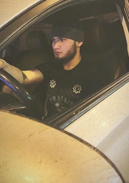 Я Амир, 31, знакомлюсь для открытые отношения в Архангельске