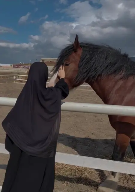 Я Ami, 25, из Хасавюрта, ищу знакомство для постоянных отношений