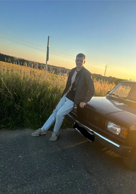 Максим из Павлова, ищу на сайте знакомства на одну ночь