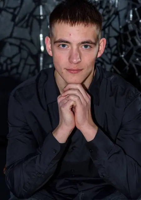 Я Данил, 20, из Челябинска, ищу знакомства без обязательств