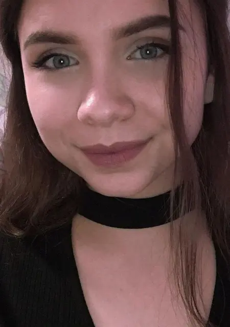 Я Вика, 22, из Омска, ищу знакомство для дружбы