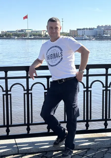 Александр из Екатеринбурга, мне 48, познакомлюсь для постоянных отношений