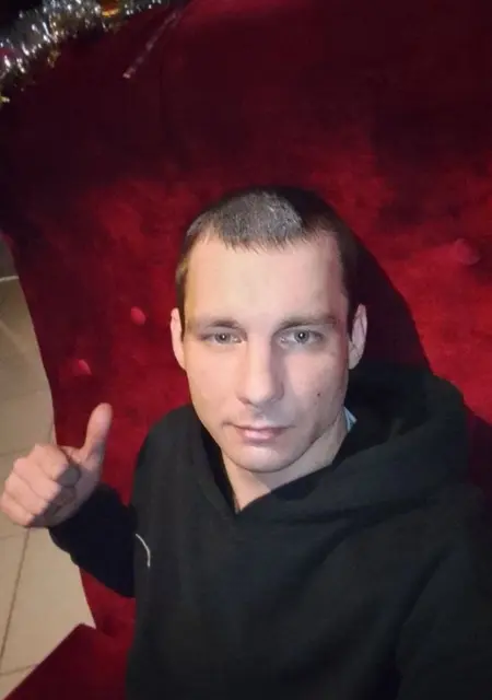 Кирилл из Ревды, ищу на сайте открытые отношения