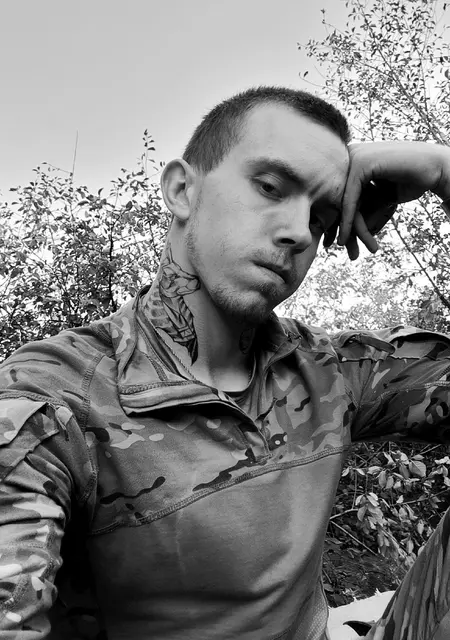 Я Андрей, 20, из Донецка, ищу знакомство для открытые отношения