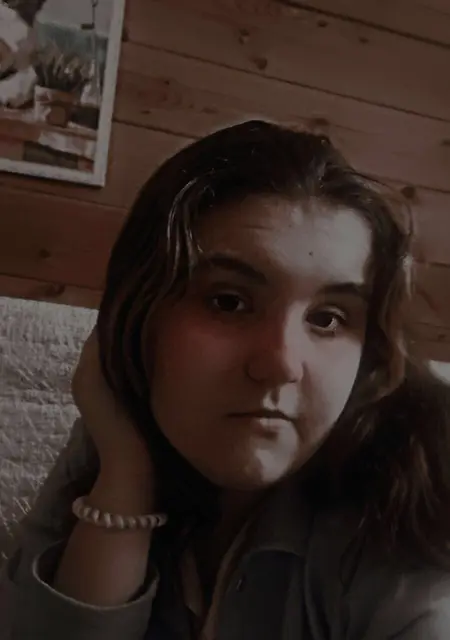 Alena из Иркутска, ищу на сайте открытые отношения