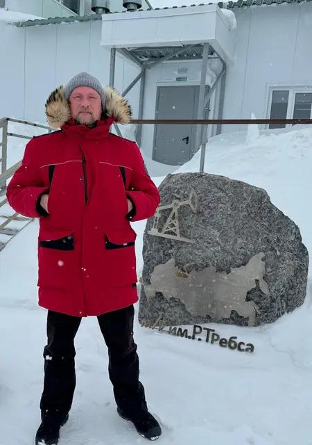 Роман из Благовещенска, мне 49, познакомлюсь на одну ночь