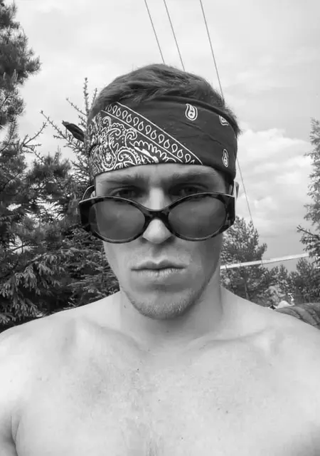 Я Yan, 27, из Бердска, ищу знакомство для приятного времяпровождения