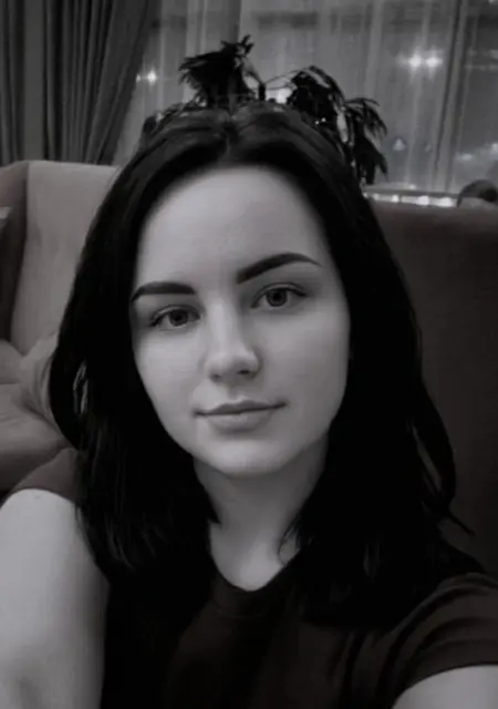 Валя из Екатеринбурга, мне 19, познакомлюсь на одну ночь