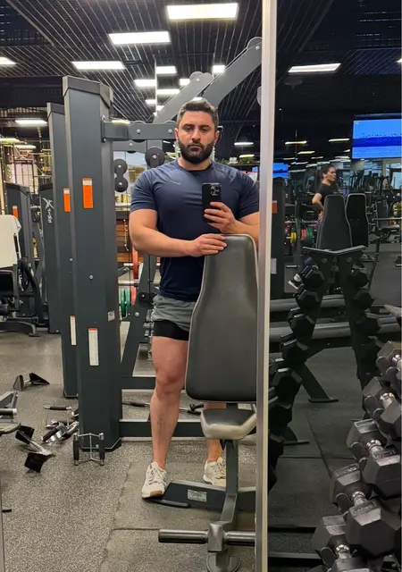 Я Эрик, 31, из Сочи, ищу знакомство для постоянных отношений