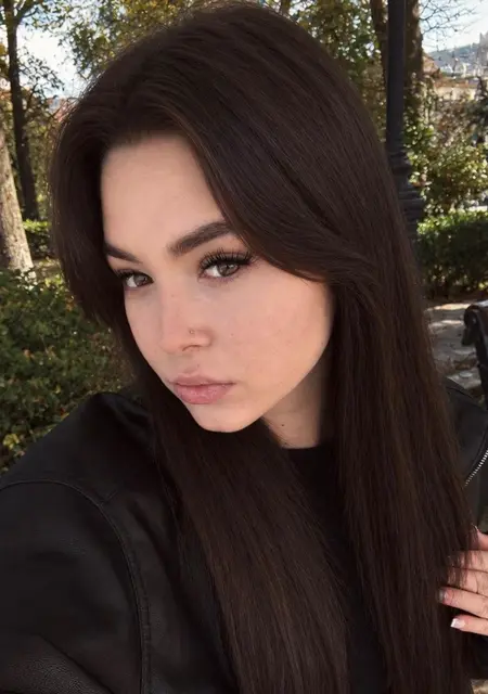 Я Кристина, 22, из Москвы, ищу знакомство для приятного времяпровождения