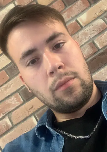 Я Андрей, 26, из Ставрополя, ищу знакомства на одну ночь