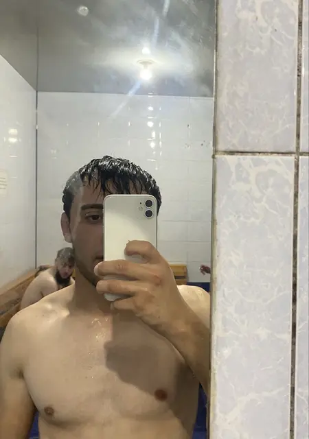 Я Ахмед, 22, из Пушкина, ищу знакомства на одну ночь