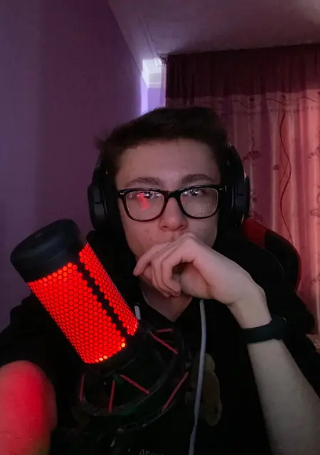 Я Дамир, 20, из Томска, ищу знакомства на одну ночь