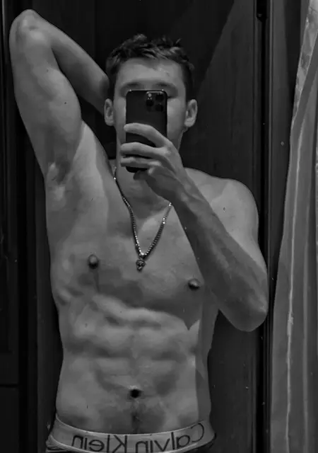 Я Александр, 22, знакомлюсь для вирта в Саратове