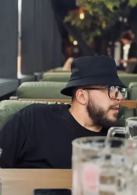 Я Сет, 25, знакомлюсь без обязательств в Москве