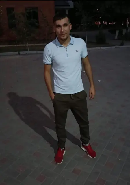 Андрей из Ейска, мне 32, познакомлюсь на одну ночь