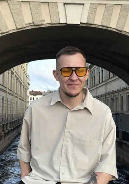 Я Саша, 27, из Чебоксар, ищу знакомство для приятного времяпровождения