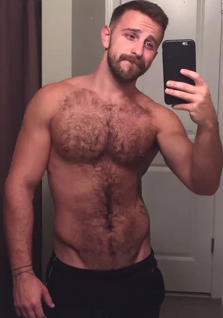 Kortez из Астрахани, мне 29, познакомлюсь на одну ночь