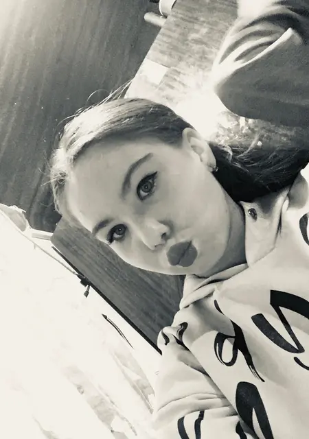 Милана из Владикавказа, мне 19, познакомлюсь на одну ночь