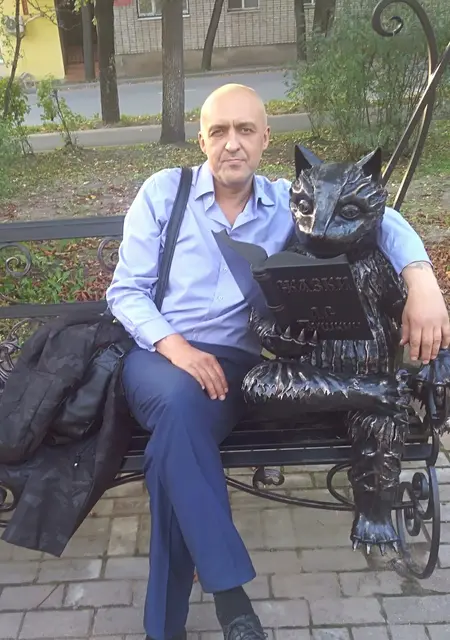 Я Давид, 51, знакомлюсь для открытые отношения в Екатеринбурге