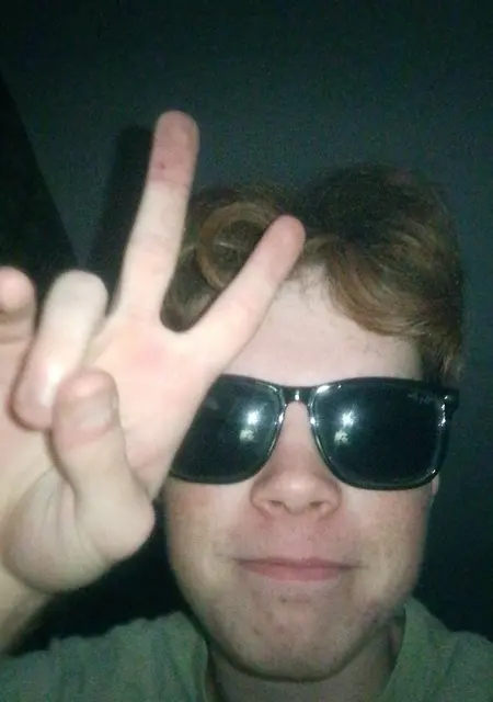 Я Дмитрий, 18, знакомлюсь для постоянных отношений в Перми