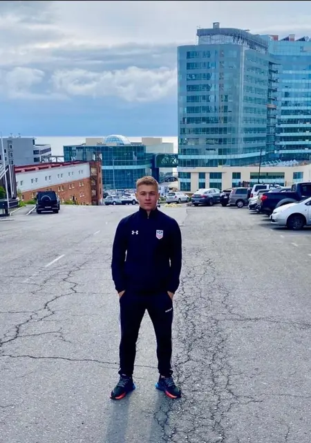 Я Влад, 23, знакомлюсь без обязательств в Находке