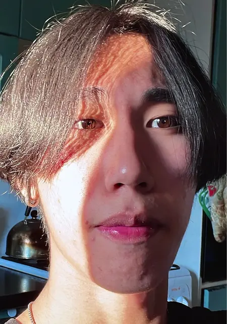 Я Денис, 19, знакомлюсь на одну ночь в Якутске