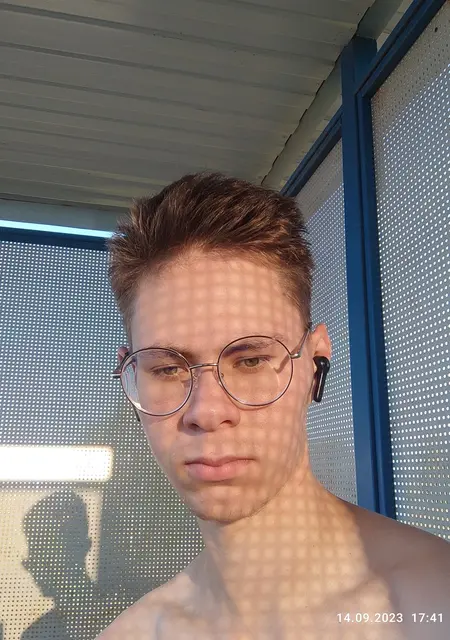 Я Александр, 21, знакомлюсь для общения в Шадринске