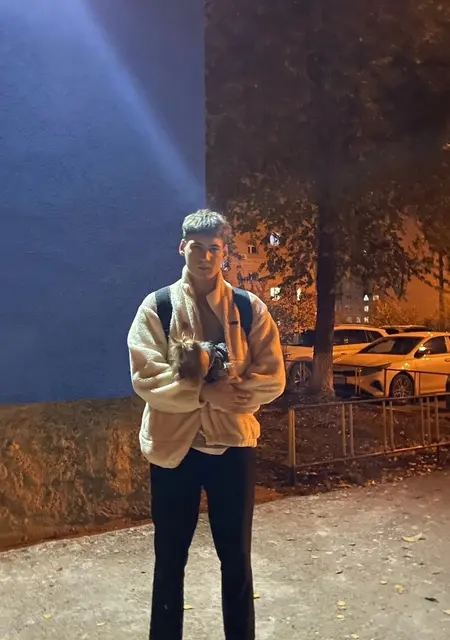 Мишаня из Казани, мне 19, познакомлюсь для вирта