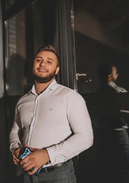 Руслан из Екатеринбурга, ищу на сайте постоянные отношения