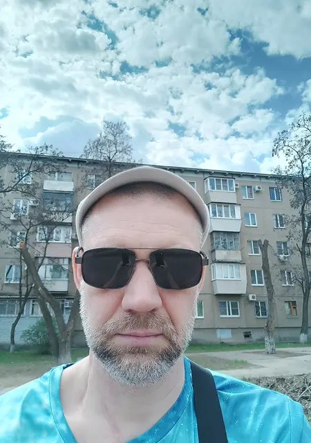 Я Василий, 45, из Волгограда, ищу знакомства без обязательств