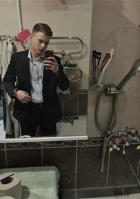 Артем из Казани, ищу на сайте знакомства на одну ночь