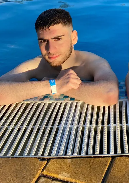 Robert из Тольятти, мне 20, познакомлюсь для постоянных отношений