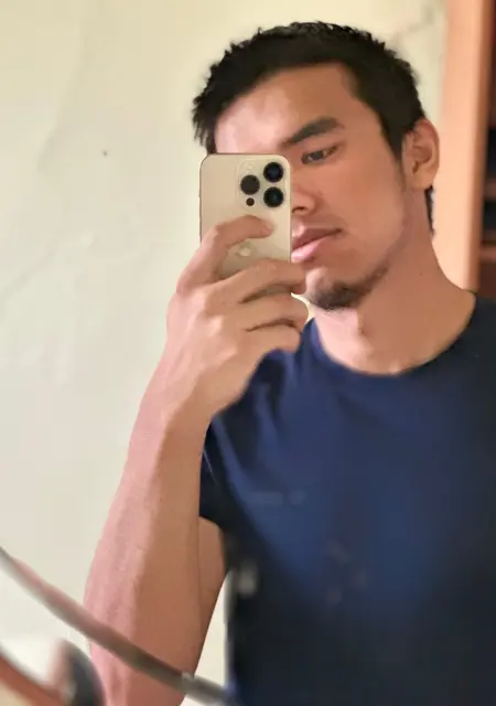 Я Ahmad, 21, из Мурманска, ищу знакомство для постоянных отношений