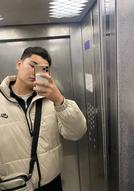 Дамир из Астрахани, ищу на сайте знакомства на одну ночь