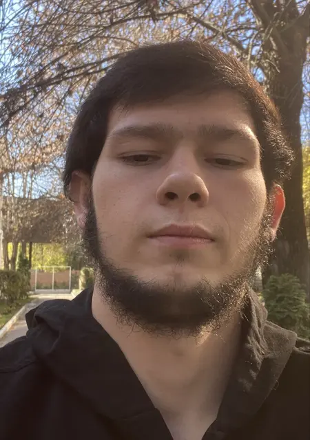 Руслан из Саратова, мне 20, познакомлюсь на одну ночь