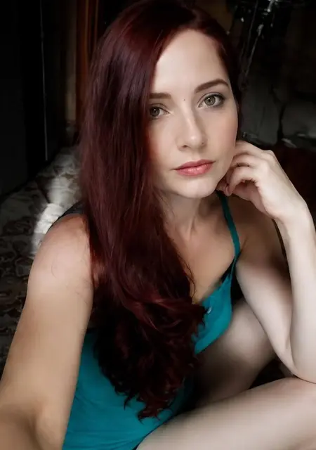 Лиза из Москвы, мне 26, познакомлюсь для открытые отношения