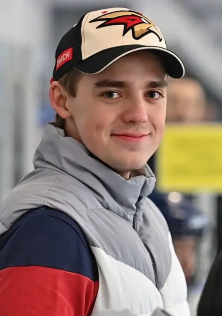 Глеб из Омска, ищу на сайте знакомства на одну ночь