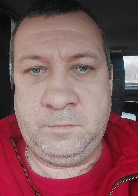 Я Дима, 41, из Астрахани, ищу знакомства без обязательств