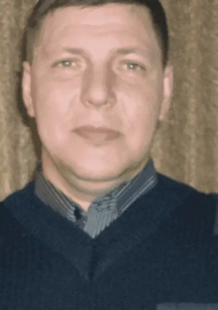 Я Олег, 50, знакомлюсь без обязательств в Артеме