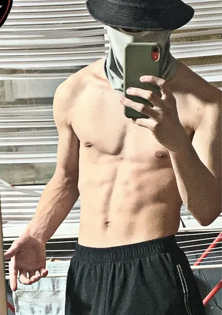 Олег из Читы, ищу на сайте знакомства на одну ночь